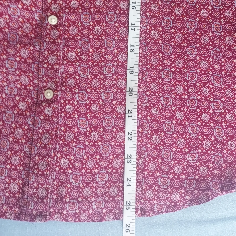 American Eagle, burgundy long sleeved cotton button down shirt, size large - Picture 6 of 10